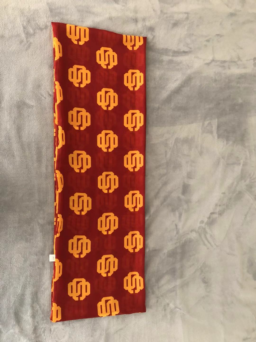 Infinity scarf